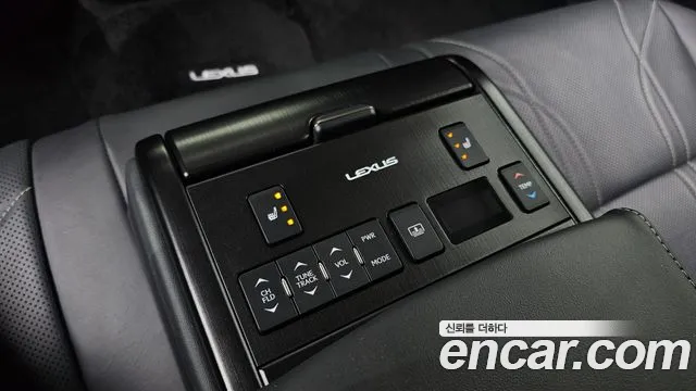 2025 Lexus ES300h 7th Gen Executive Sold VIN JTHBA1C10S2024921 – undercarriage