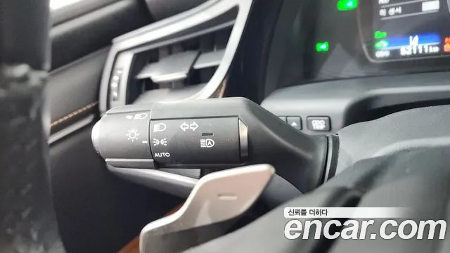 2022 Lexus ES300h 7th Gen Luxury Plus Sold VIN JTHBA1C11N2009834 – odometer reading