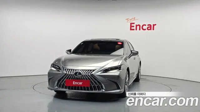 2026 Lexus ES300h 7th Gen Executive Sold VIN JTHBA1C11T2030101 – side profile