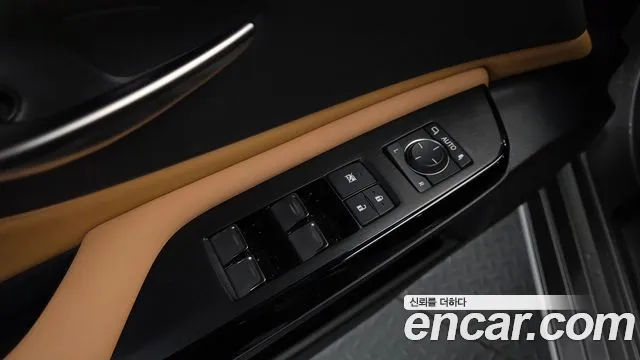 2026 Lexus ES300h 7th Gen Executive Sold VIN JTHBA1C11T2030101 – photo 29