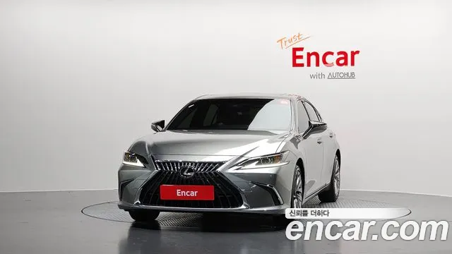 2023 Lexus ES300h 7th Gen Luxury Plus VIN JTHBA1C13P2018733