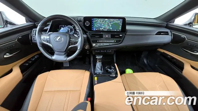 2025 Lexus ES300h 7th Gen Executive Sold VIN JTHBA1C17S2026410 – photo 13