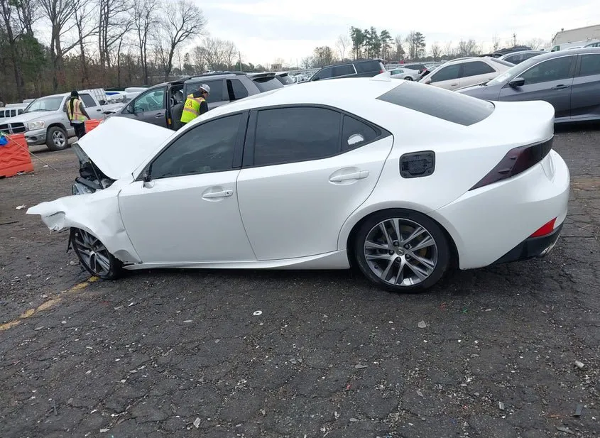 2018 LEXUS IS Used VIN JTHBA1D2XJ5082801 – photo 18