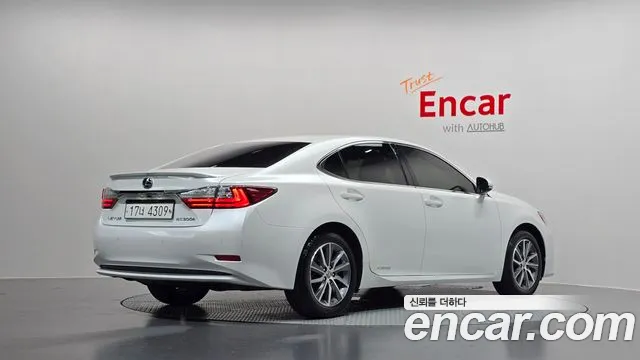 2017 Lexus New ES300h Supreme VIN JTHBW1GG2H2164705