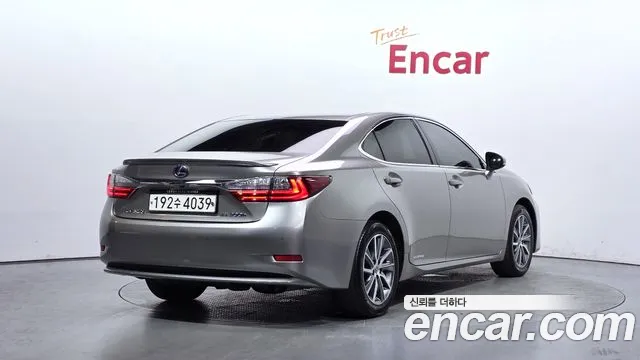 2017 Lexus New ES300h Supreme Sold VIN JTHBW1GG9H2146962 – photo 11
