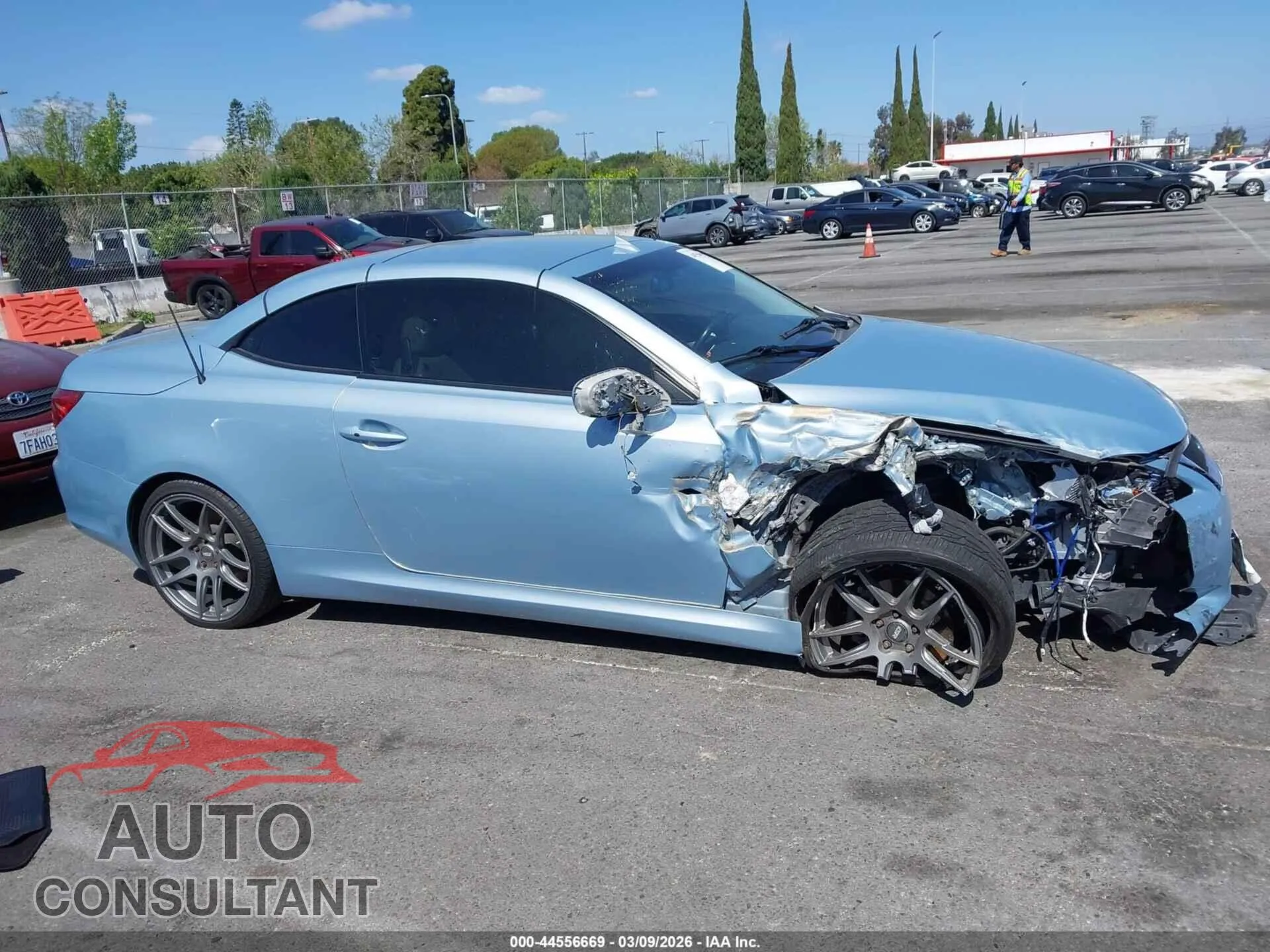 2010 LEXUS IS 250C Used VIN JTHFF2C27A2510836 – photo 13