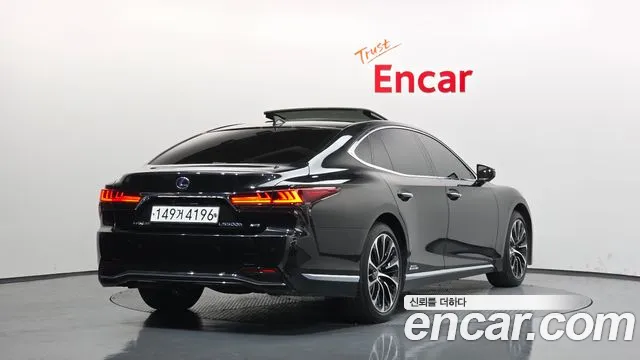 2022 Lexus LS500h 5th Gen 3.5 Luxury AWD Sold VIN JTHGYLGF8N5002218 – photo 19