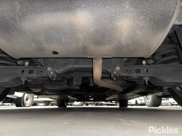 2013 Lexus CT Damaged VIN JTHKD5BH602168046 – engine bay