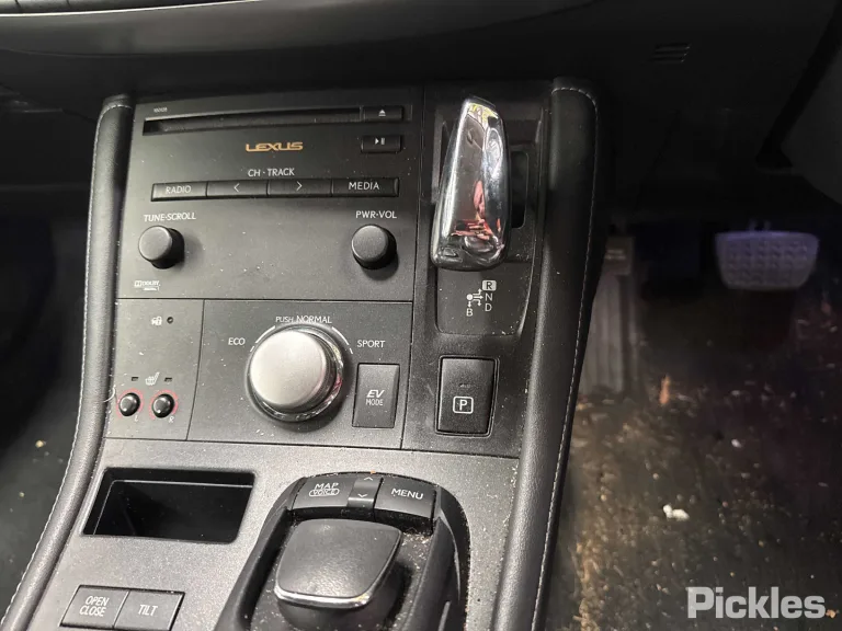 2013 Lexus CT Damaged VIN JTHKD5BH602168046 – odometer reading