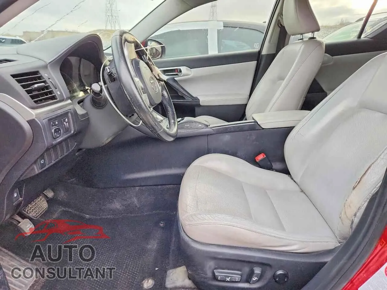 2011 LEXUS CT 200 Damaged VIN JTHKD5BH7B2039624 – exterior detail