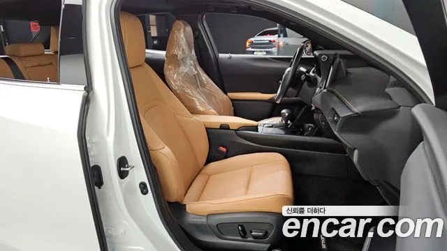 2024 Lexus UX250h 2.0 2WD Sold VIN JTHP6JBH2R2183780 – photo 22