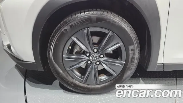2024 Lexus UX250h 2.0 2WD Sold VIN JTHP6JBH8R2187204 – photo 19