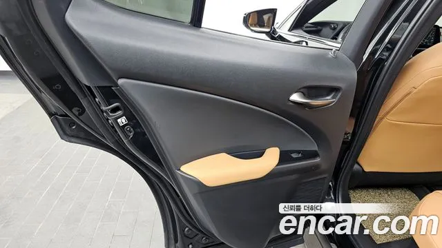 2024 Lexus UX250h 2.0 2WD Sold VIN JTHP6JBH9R2156009 – side profile