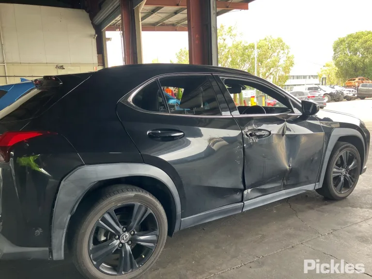 2021 Lexus UX Damaged VIN JTHY35BH302040019 – photo 18