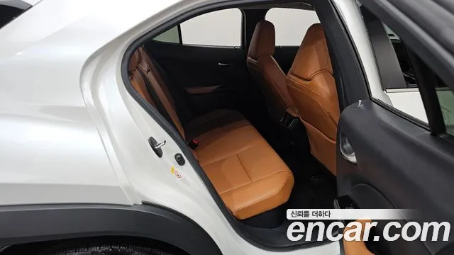 2019 Lexus UX250h 2.0 2WD Sold VIN JTHY6JBH5K2001497 – side profile
