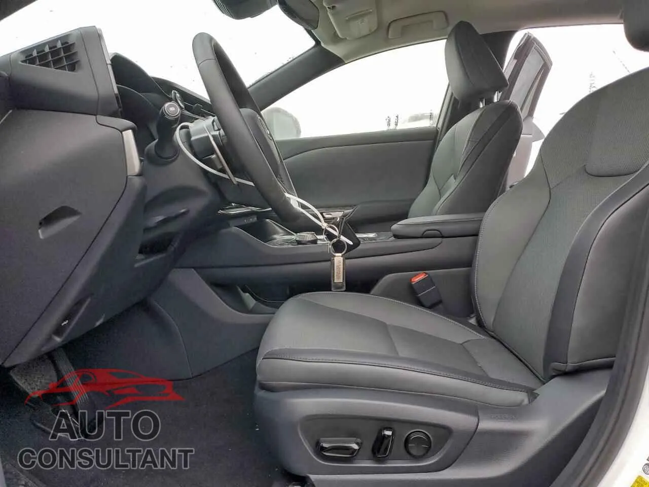 2025 LEXUS RZ 300E Damaged VIN JTJABABBXSA012413 – exterior detail