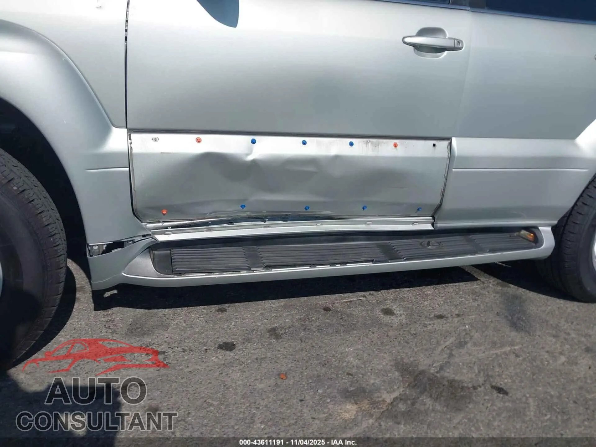 2004 LEXUS GX 470 Damaged VIN JTJBT20X140060624 – engine bay
