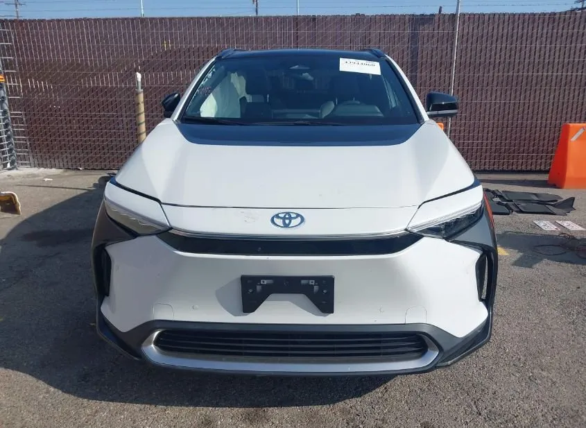 2023 TOYOTA bZ4X Used VIN JTMABACA2PA025012 – odometer reading 2023 TOYOTA bZ4X Used VIN JTMABACA2PA025012 – odometer reading