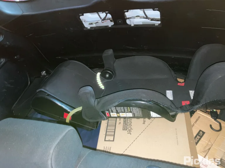 2016 Toyota RAV4 Damaged VIN JTMBBREV90D081617 – side profile