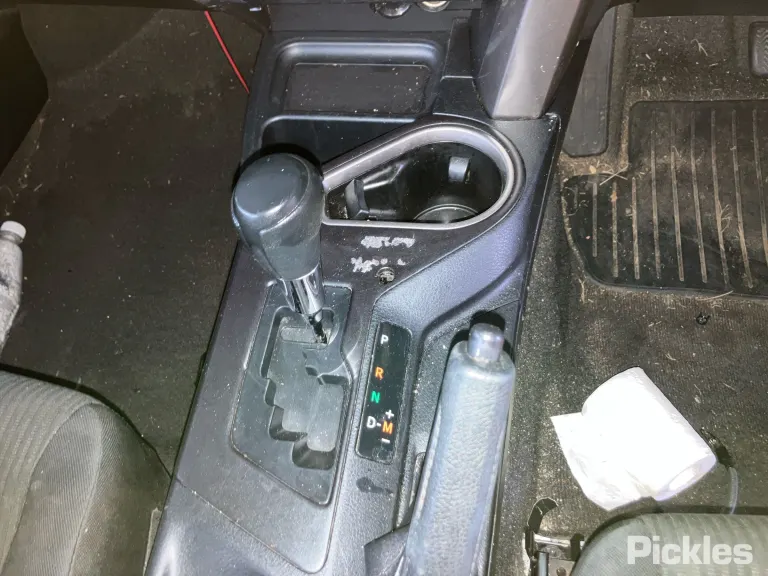 2016 Toyota RAV4 Damaged VIN JTMBBREV90D081617 – photo 19