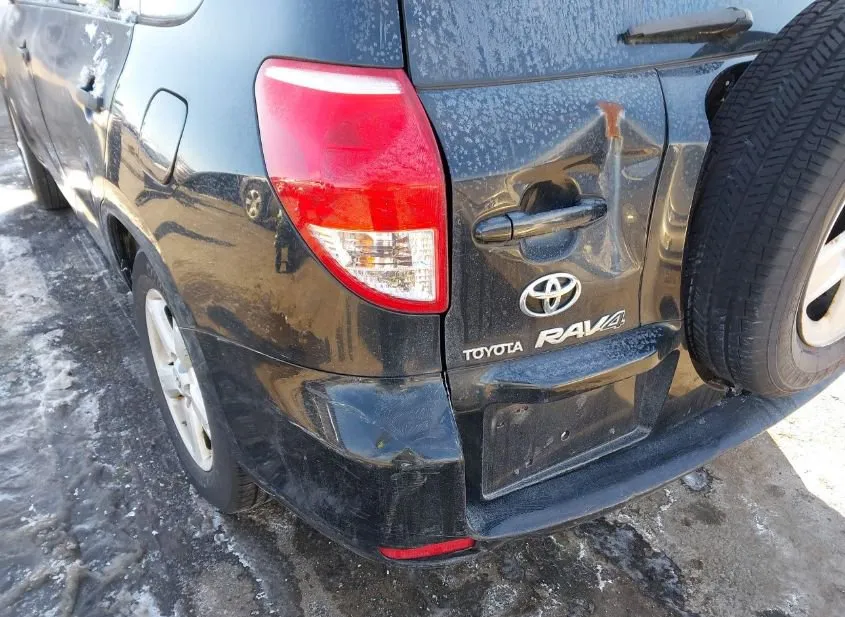 2006 TOYOTA RAV4 Used VIN JTMBK33V166006519 – dashboard