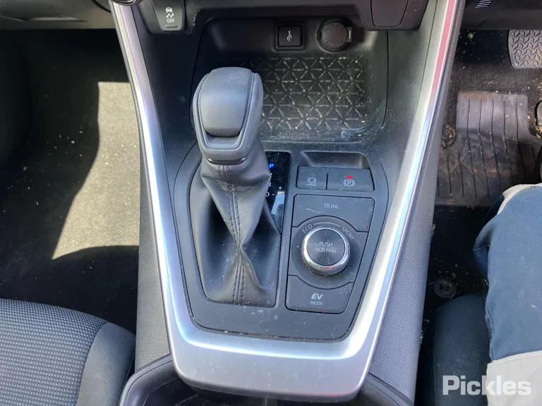 2022 Toyota RAV4 Used VIN JTMBW3FV30D165285 – photo 16
