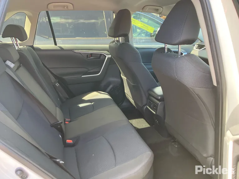 2022 Toyota RAV4 Used VIN JTMBW3FV30D165285 – photo 17