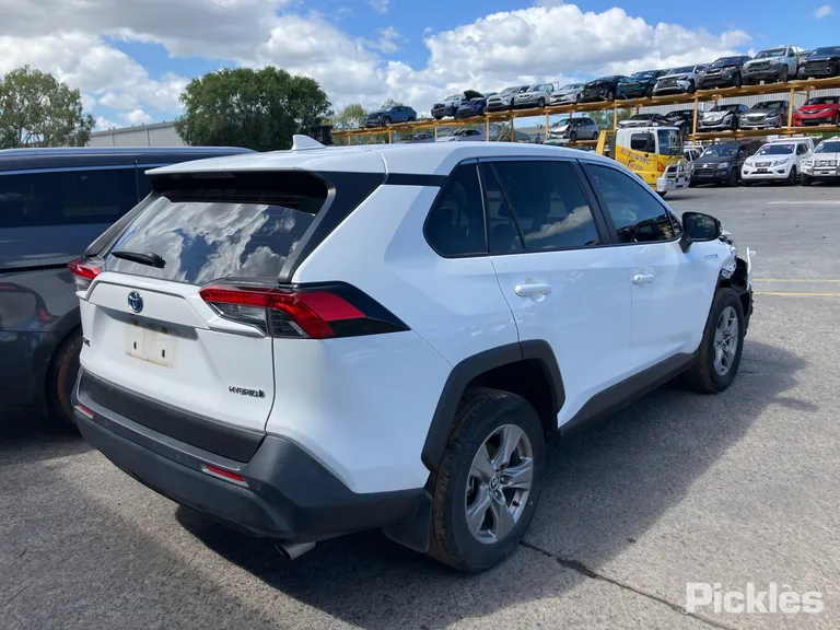2022 Toyota RAV4 Used VIN JTMBW3FV30D165285 – photo 21