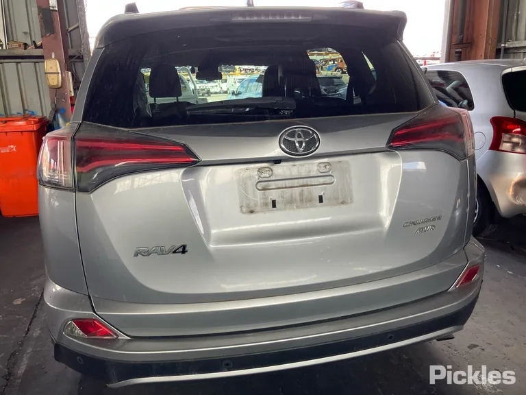 2017 Toyota RAV4 Used VIN JTMDBREV20D087753 – photo 24