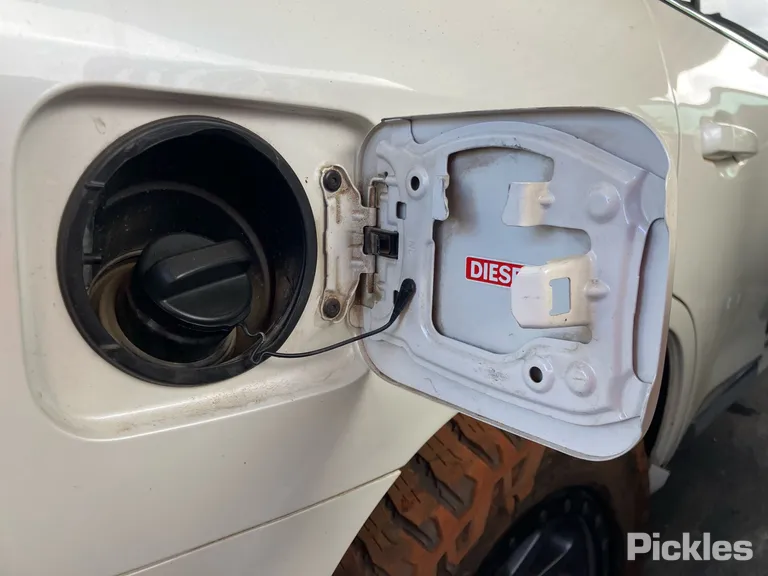 2018 Toyota Landcruiser Used VIN JTMHV05J004248117 – photo 29