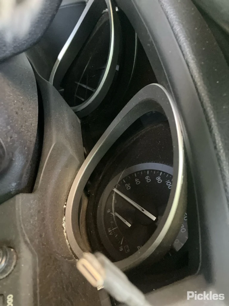 2014 Toyota Landcruiser Damaged VIN JTMHV05J404153494 – undercarriage