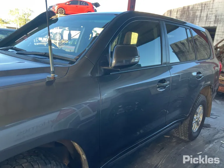 2012 Toyota Landcruiser Used VIN JTMHV09J904097854 – photo 20