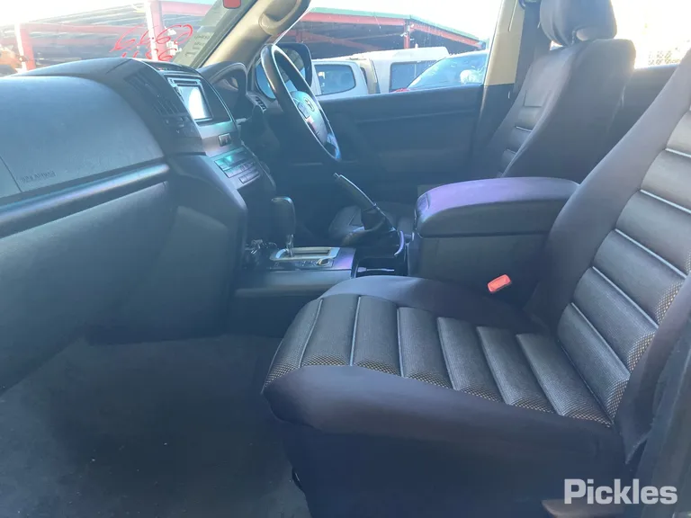 2012 Toyota Landcruiser Used VIN JTMHV09J904097854 – photo 22