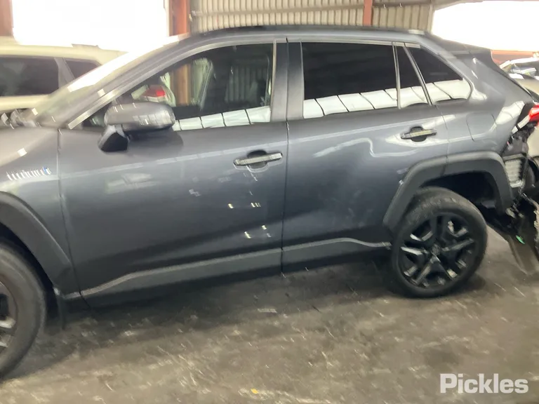 2024 Toyota RAV4 Used VIN JTMJW3FV10D258592 – photo 29