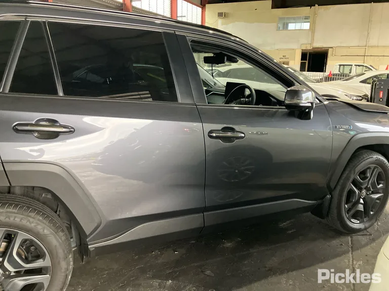 2024 Toyota RAV4 Used VIN JTMJW3FV10D258592 – photo 34