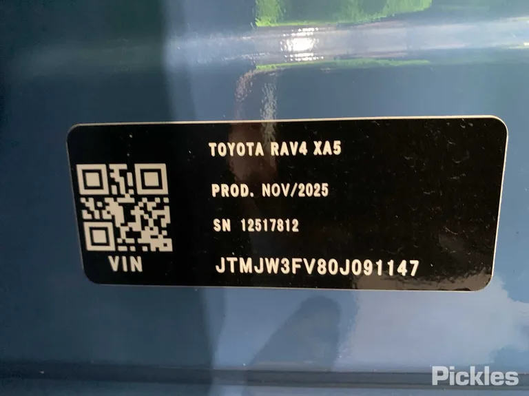 2025 Toyota Rav4 Used VIN JTMJW3FV80J091147 – front exterior