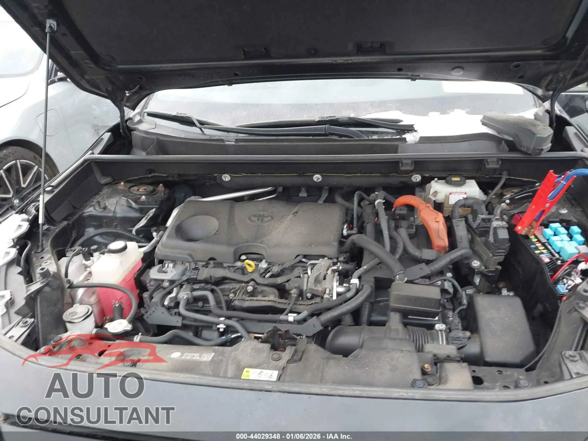 2019 TOYOTA RAV4 HYBRID Damaged VIN JTMMWRFV0KD013334 – odometer reading