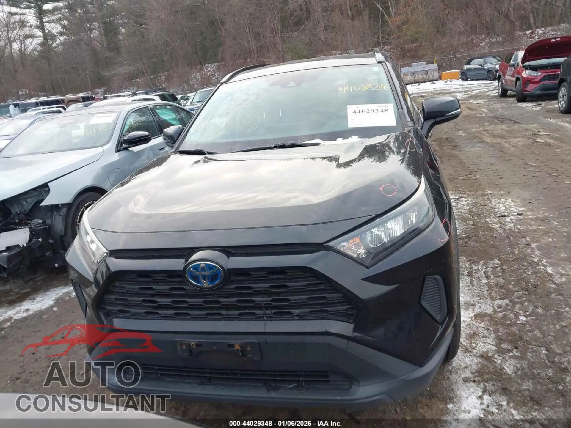 2019 TOYOTA RAV4 HYBRID Damaged VIN JTMMWRFV0KD013334 – photo 13