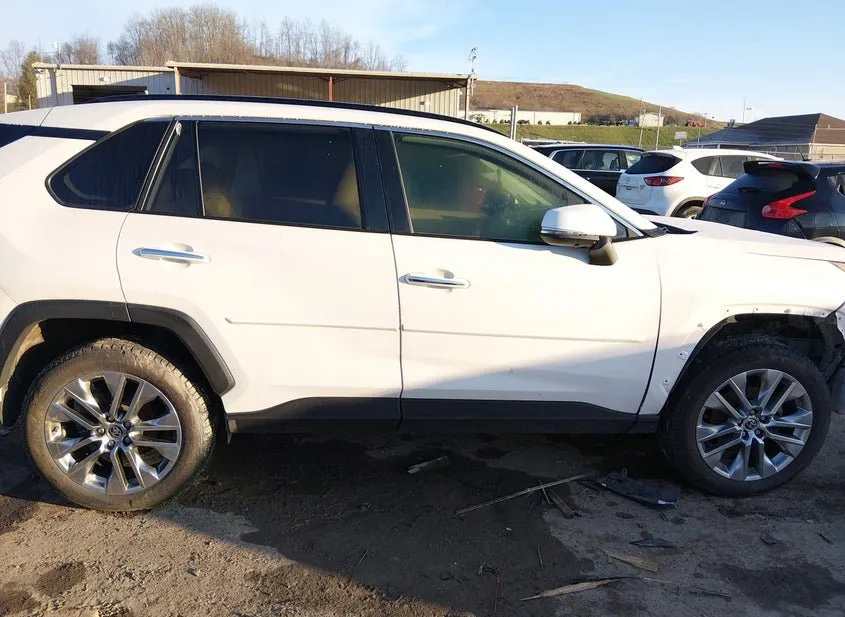 2020 Toyota Rav4 Used VIN JTMN1RFV0LD529326 – front exterior