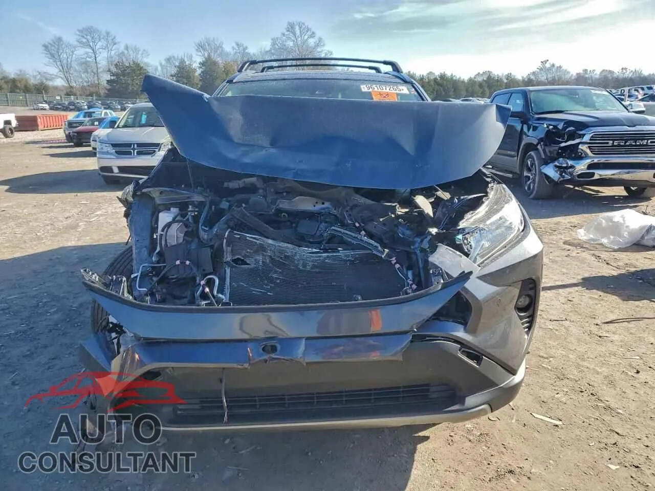 2020 TOYOTA RAV4 Damaged VIN JTMN1RFV6LD524633 – interior seats 2020 TOYOTA RAV4 Damaged VIN JTMN1RFV6LD524633 – interior seats