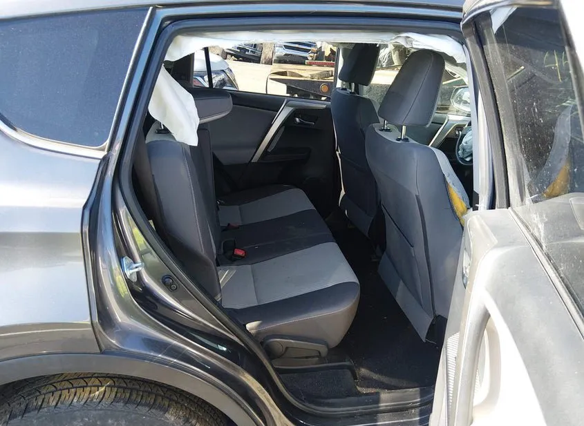 2015 TOYOTA RAV4 Used VIN JTMRFREV0FJ043674 – dashboard