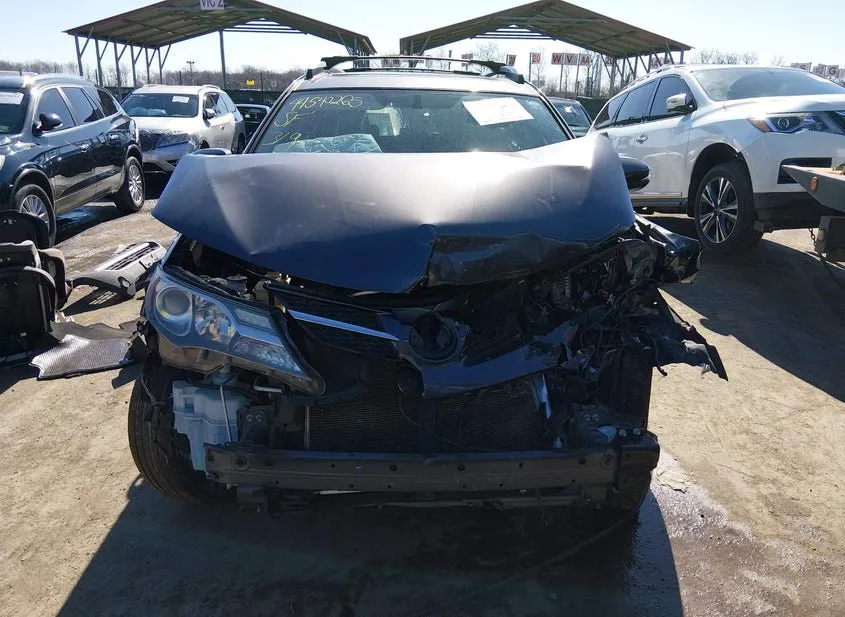 2015 TOYOTA RAV4 Used VIN JTMRFREV0FJ043674 – trunk area
