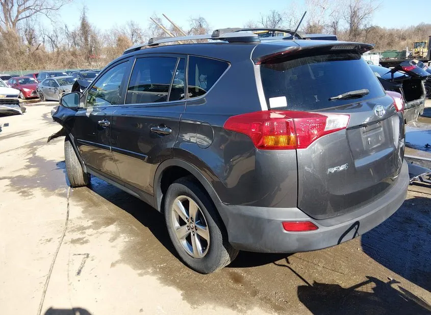 2015 TOYOTA RAV4 Used VIN JTMRFREV0FJ043674 – photo 14