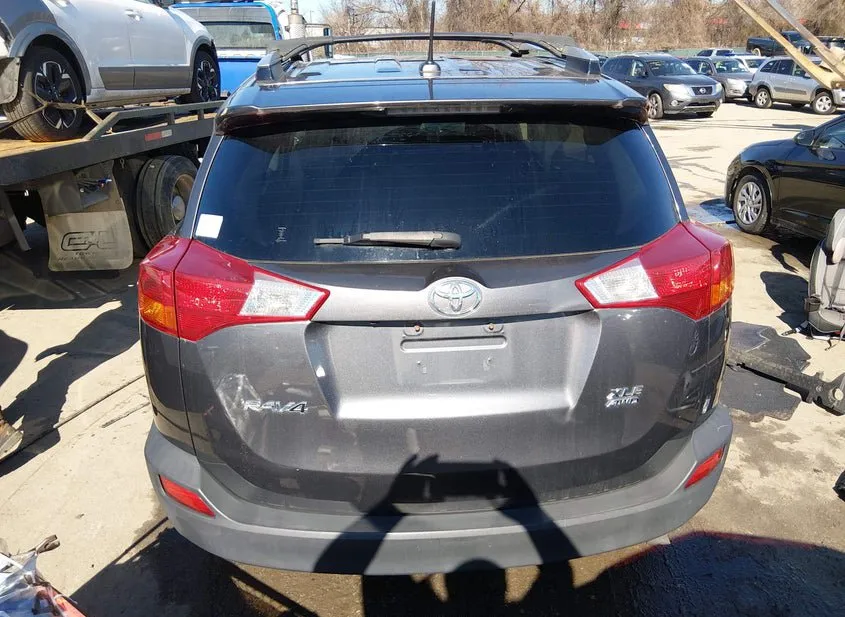 2015 TOYOTA RAV4 Used VIN JTMRFREV0FJ043674 – photo 18