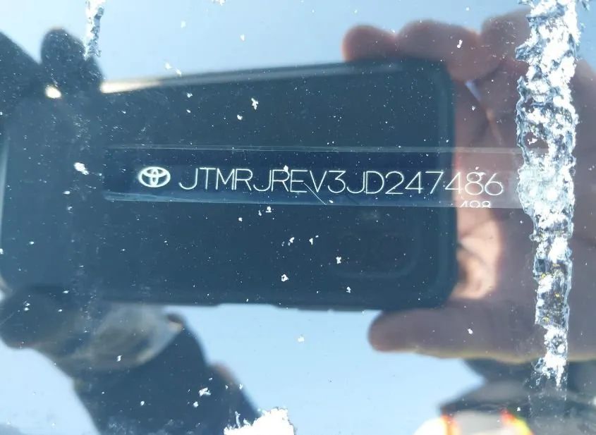 2018 TOYOTA RAV4 Used VIN JTMRJREV3JD247486 – interior seats