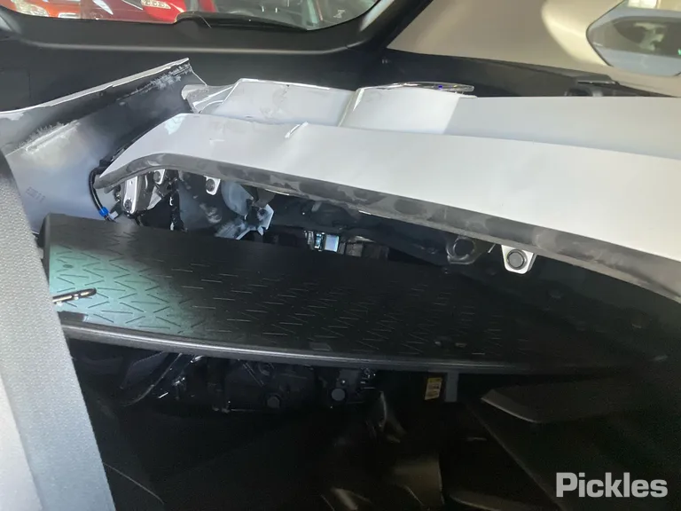 2025 Toyota RAV4 Used VIN JTMRW3FV40D354252 – exterior detail