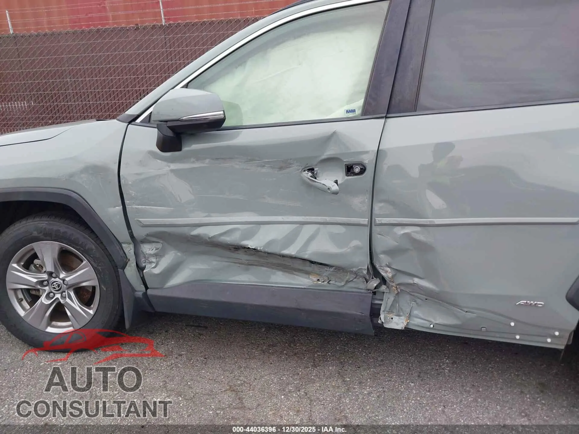2022 TOYOTA RAV4 HYBRID Damaged VIN JTMRWRFV9ND143560 – engine bay