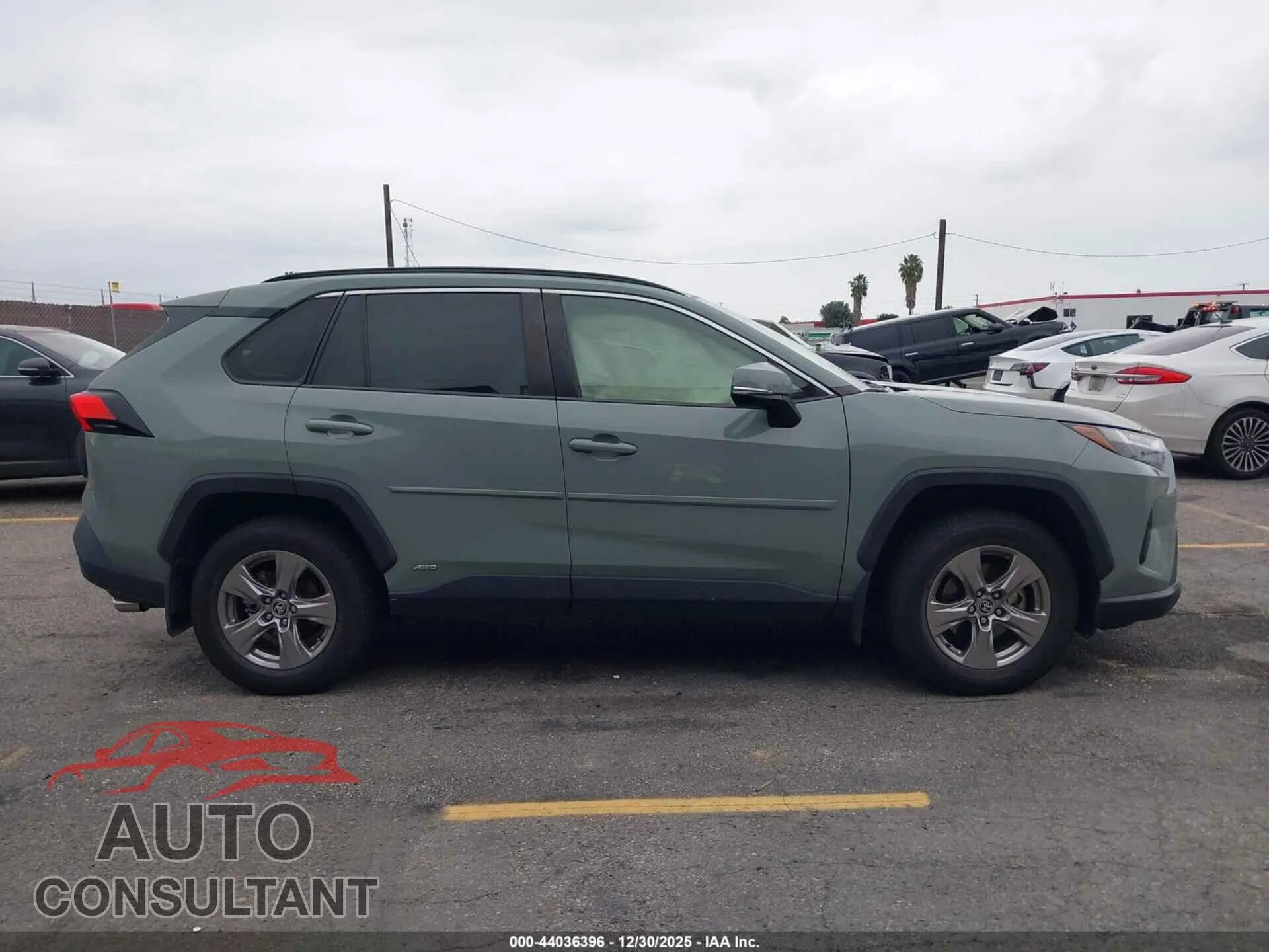 2022 TOYOTA RAV4 HYBRID Damaged VIN JTMRWRFV9ND143560 – photo 13