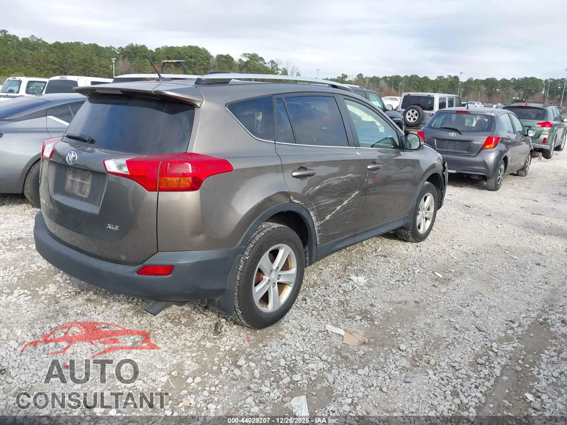 2014 TOYOTA RAV4 Damaged VIN JTMWFREV4ED040518 – dashboard 2014 TOYOTA RAV4 Damaged VIN JTMWFREV4ED040518 – dashboard