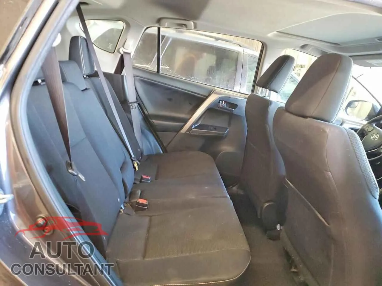 2017 TOYOTA RAV4 Damaged VIN JTMWFREV5HJ113904 – photo 11